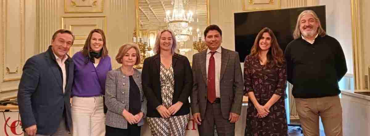 Usyncro USA Krishna Mohan numa visita a Espanha - Embaixada dos EUA, Câmaras de Comércio de Madrid e VUI